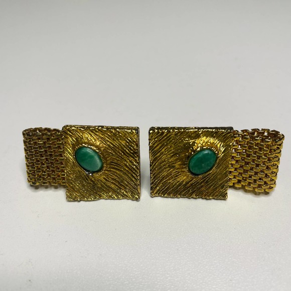 60s Art Deco Gold Tone Cufflinks and Tie Tack Set with Green Stone - Picture 4 of 9